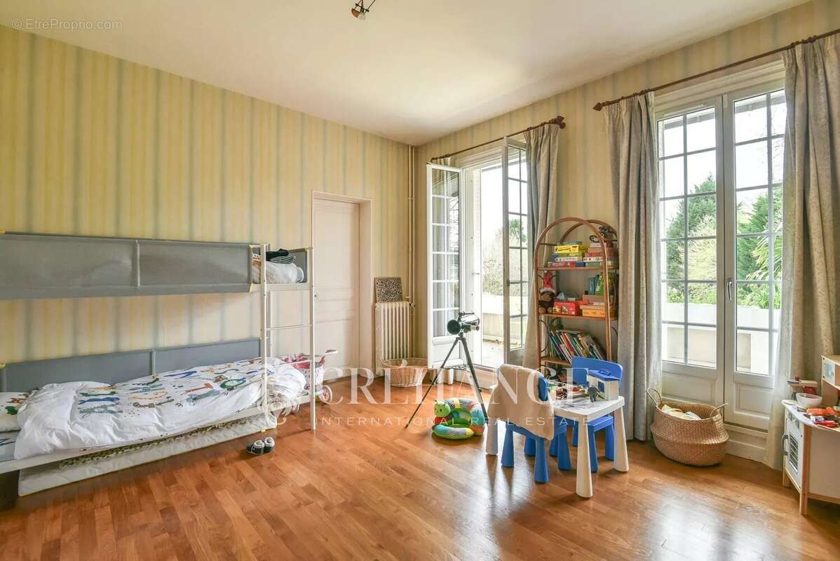 Maison à LE VESINET