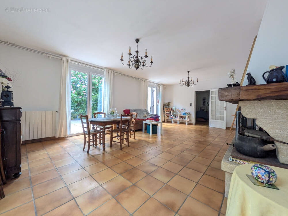 Maison à VILLENEUVE-TOLOSANE