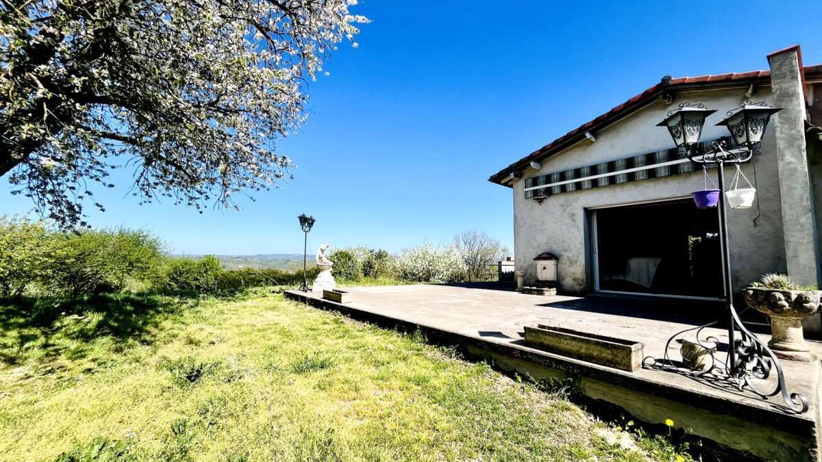 Maison à SAINT-BENOIT-DE-CARMAUX