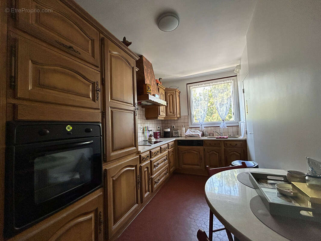 Appartement à BURES-SUR-YVETTE