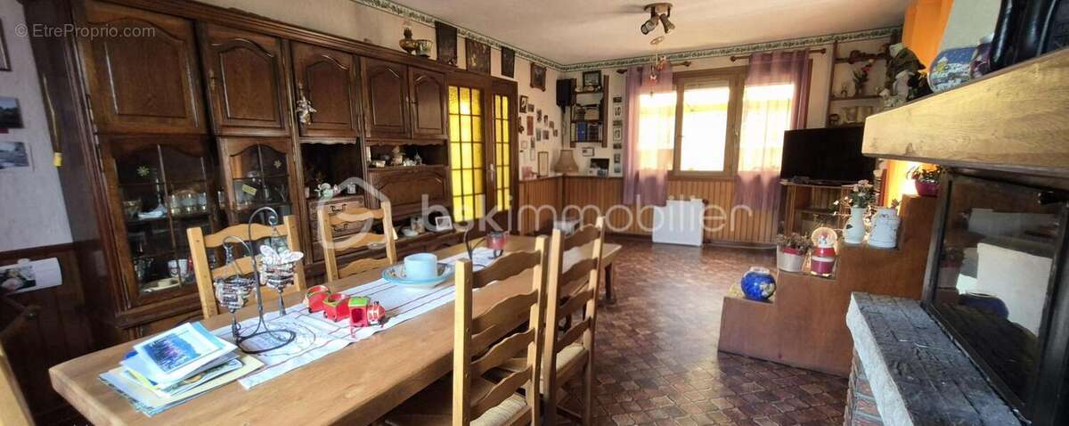 Maison avec un Grand Terrain et beau potentiel - photo 7