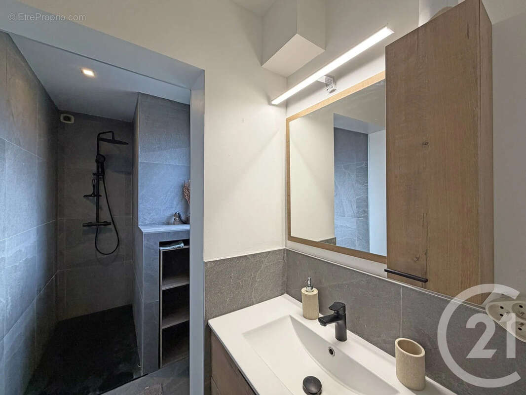 Appartement 39 m² à Thonon-Les-Bains  - photo 5