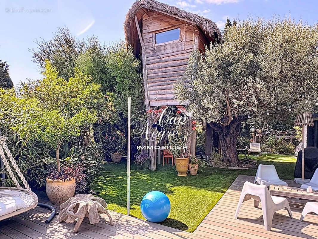 Maison à CAVALAIRE-SUR-MER