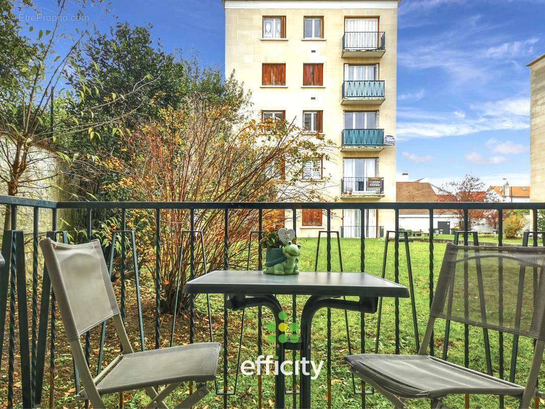 Appartement à SAINT-MAUR-DES-FOSSES