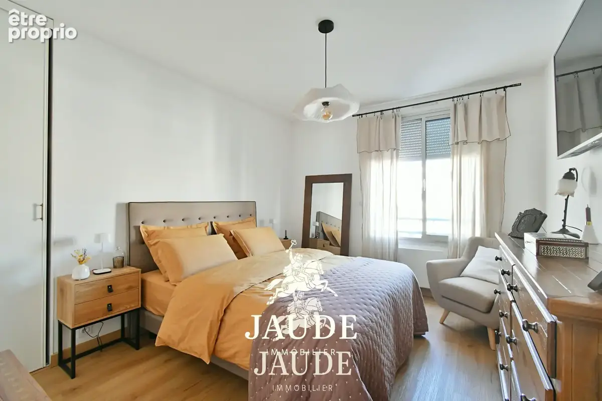 Appartement de 135 m2 en ÉTAGE ÉLEVÉ avec terrasses, cave et garage double   Rue Colbert, Résidence Nymphéas, - photo 13