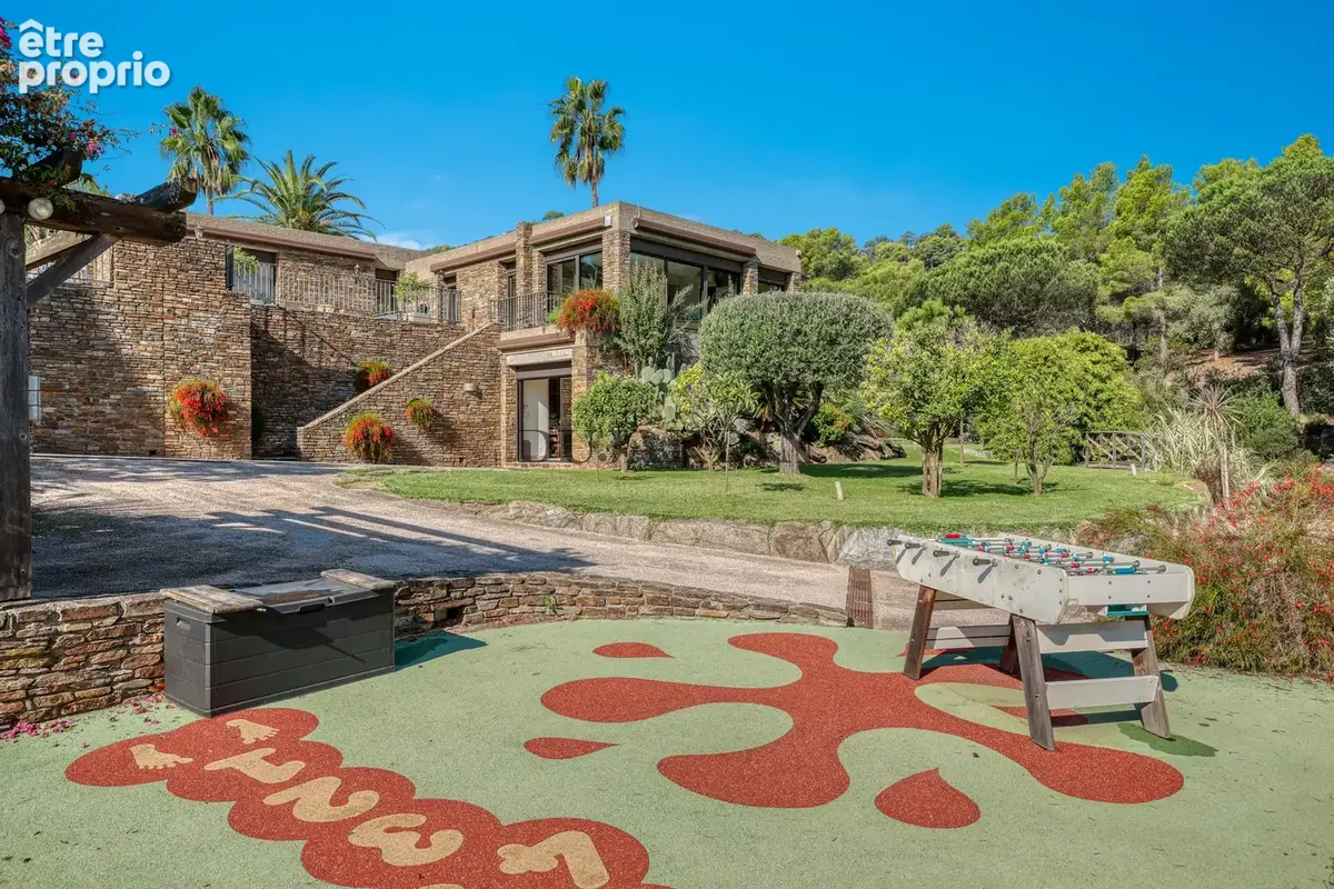 Villa au gaou benat avec piscine et superbe jardin paysager - photo 12