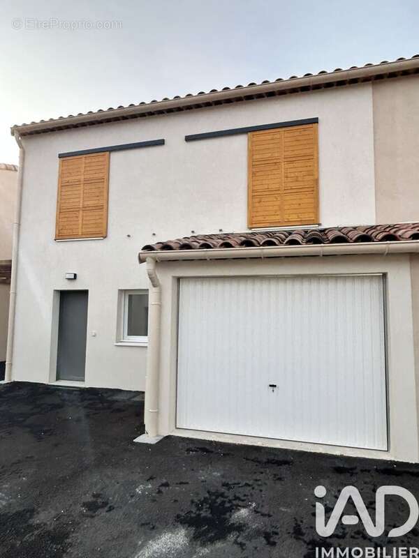 Photo 2 - Maison à MARSEILLE-13E