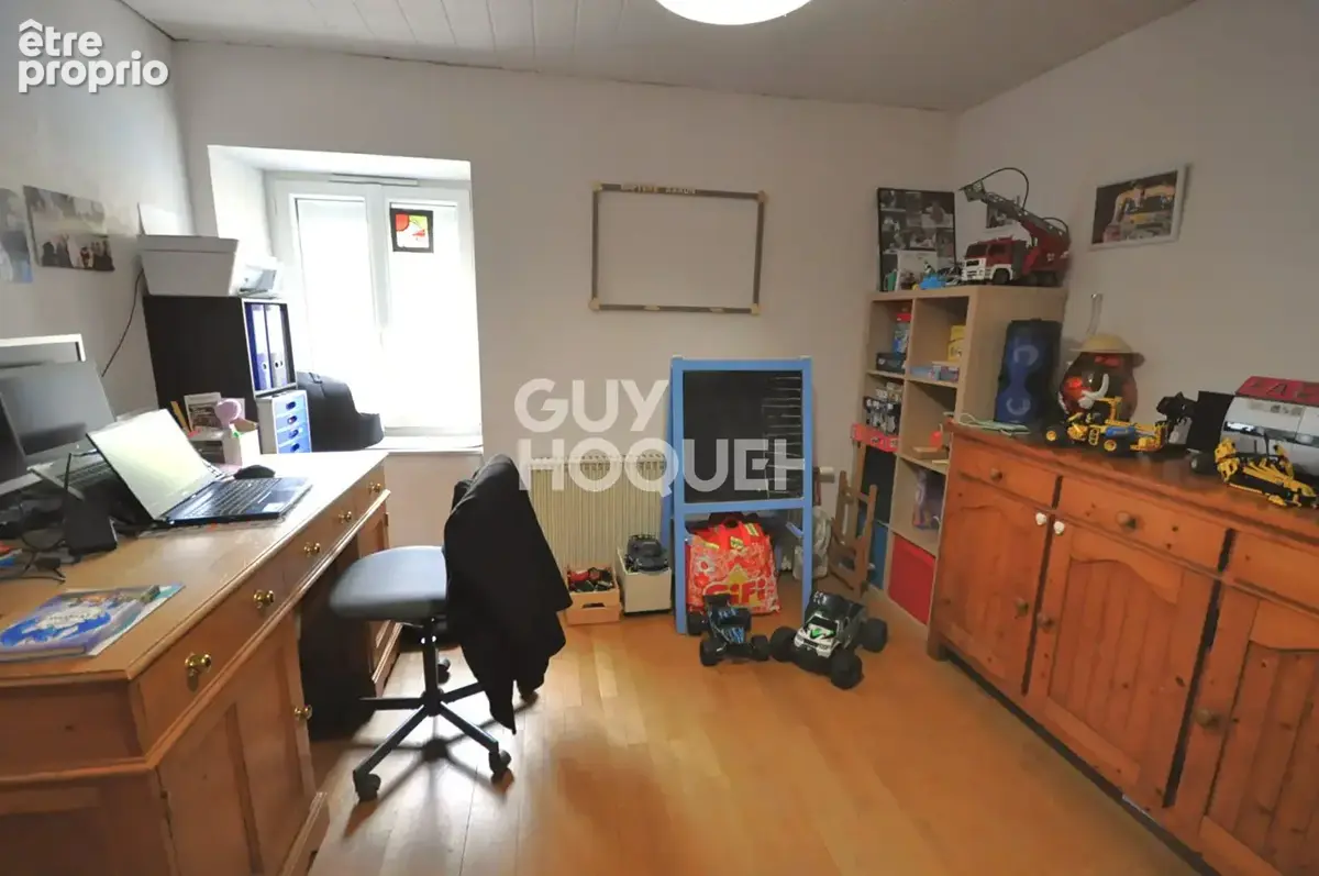 Maison à Sainte Catherine de 200 m2 sur une parcelle de 511 m². - photo 6