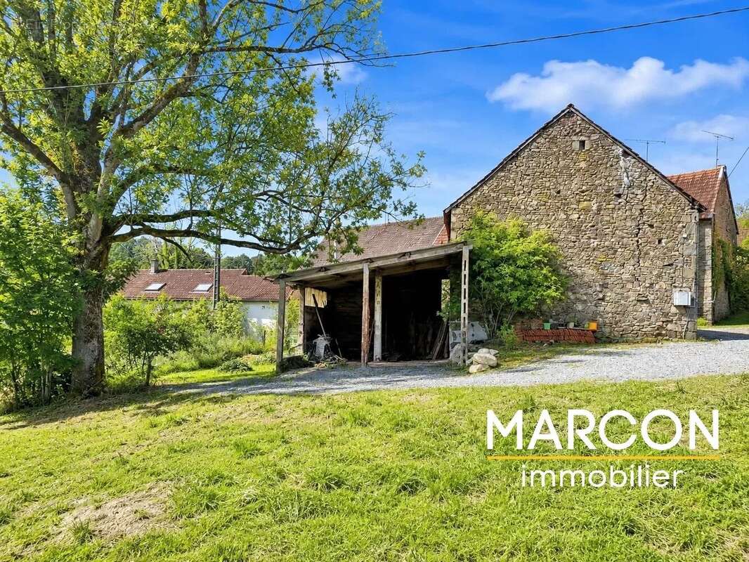 A 15 min de GUERET, grange avec terrain - photo 6