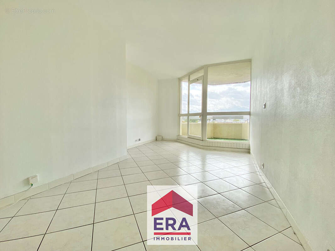 Appartement à SARTROUVILLE