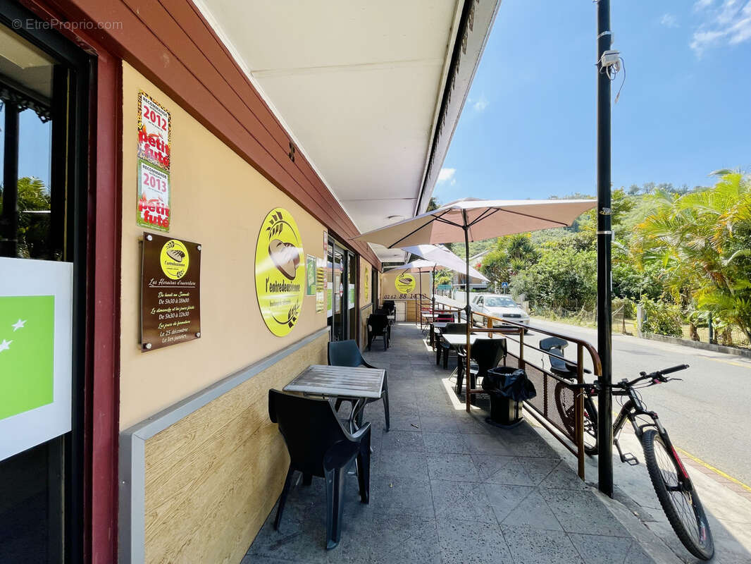 Commerce à ENTRE-DEUX