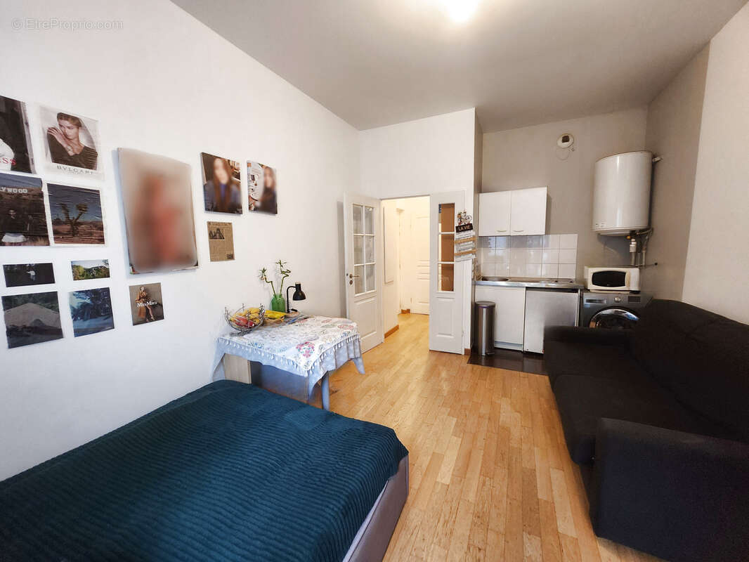Appartement à CHARENTON-LE-PONT