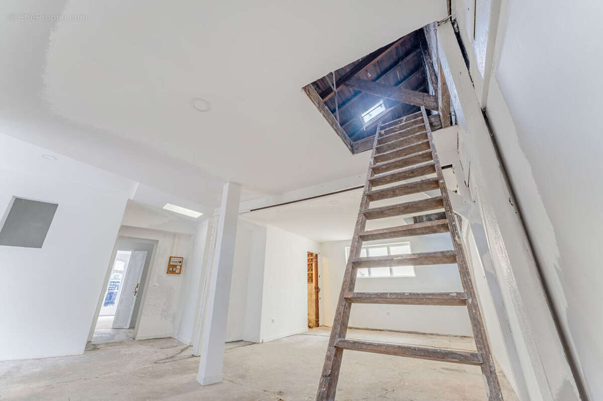 Maison à CHARENTON-LE-PONT