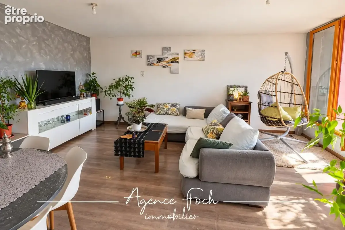 Appartement 373 m² à vendre à Tarbes (65000) - photo 1