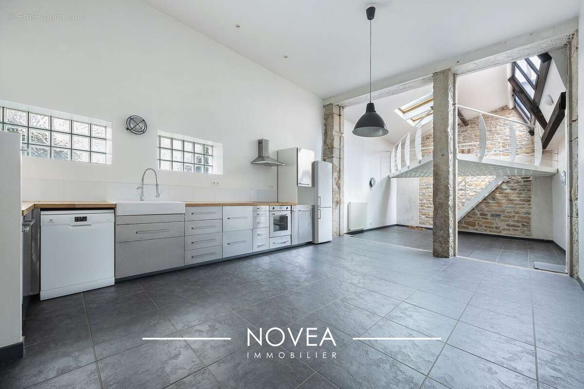 Appartement à LYON-6E