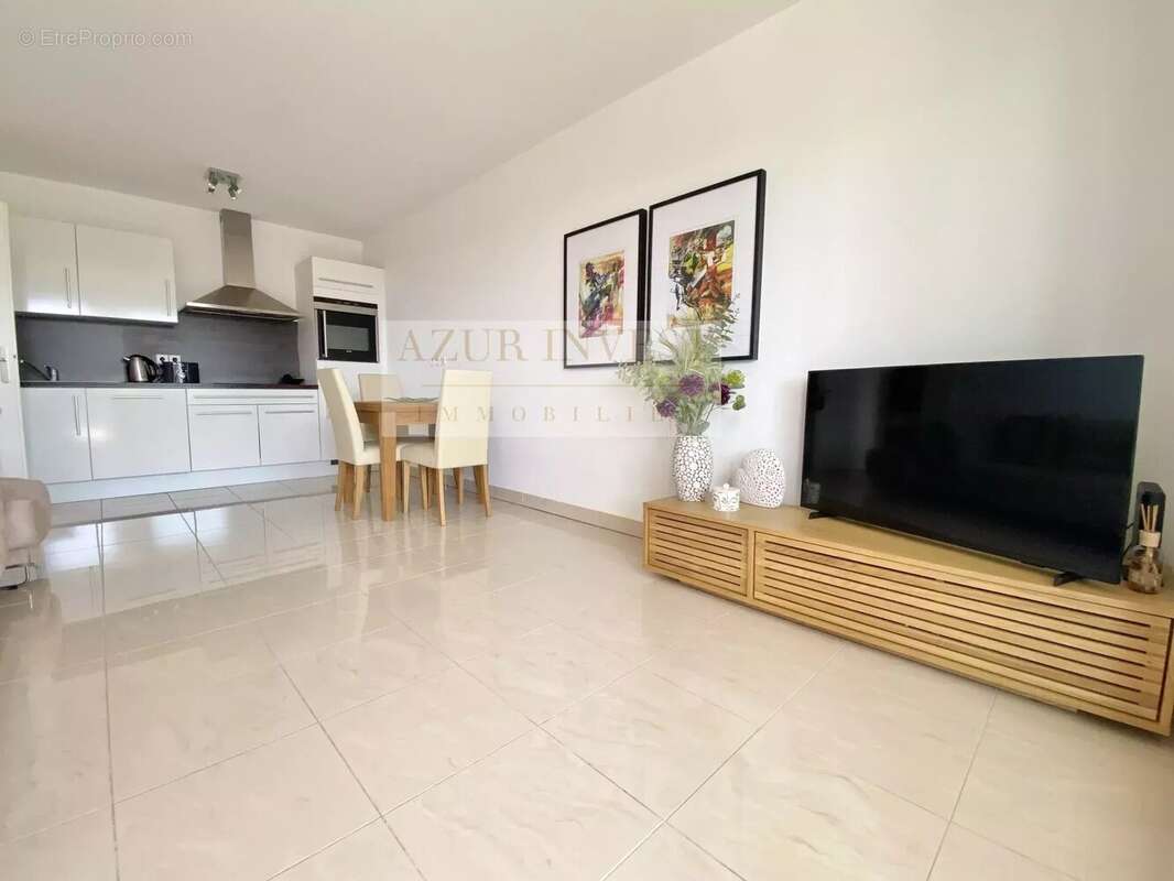 Appartement à ROQUEBRUNE-CAP-MARTIN
