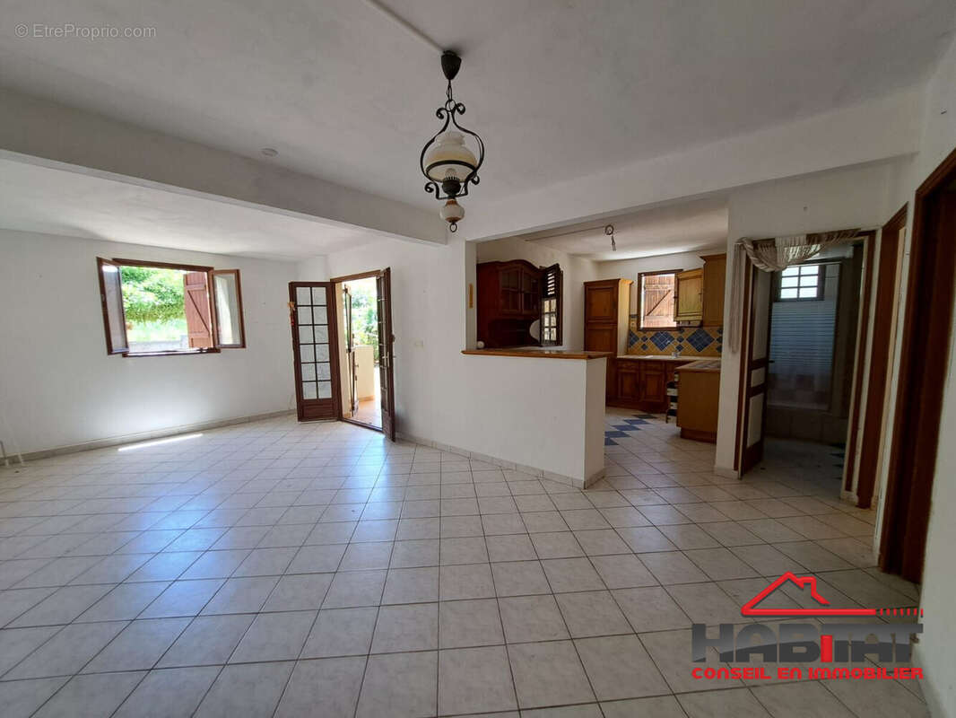 Maison à LE LORRAIN