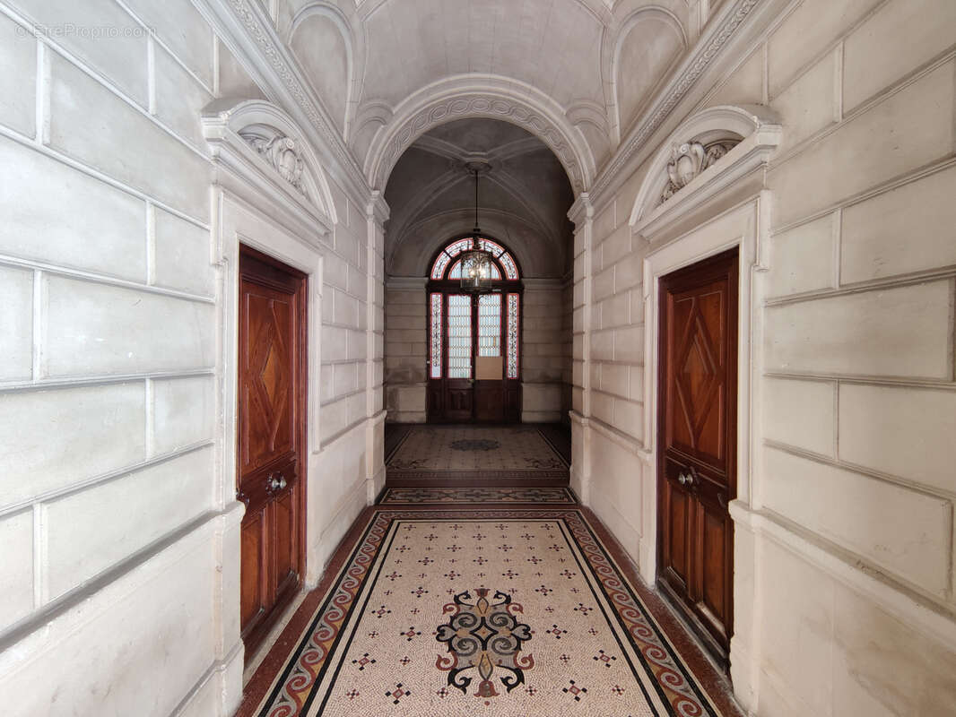 Appartement à NIMES