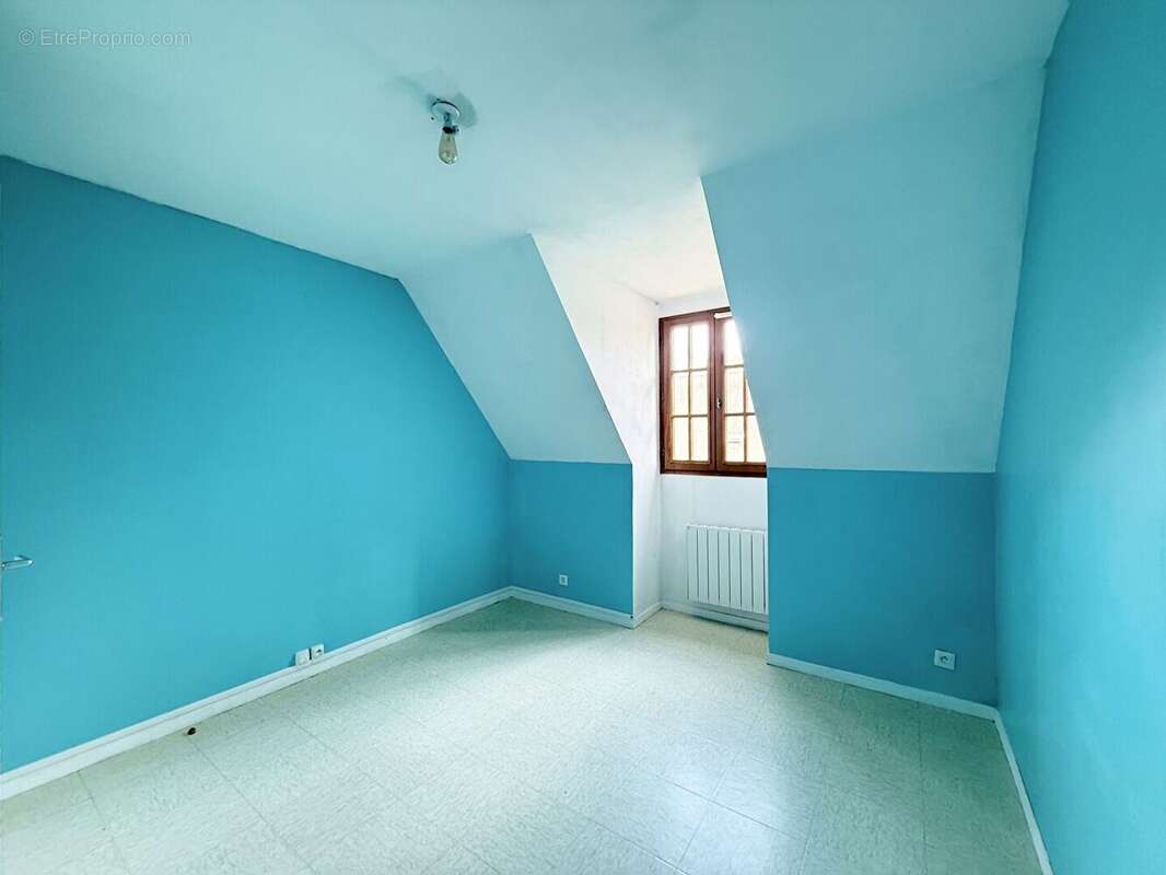 Maison à OURSEL-MAISON