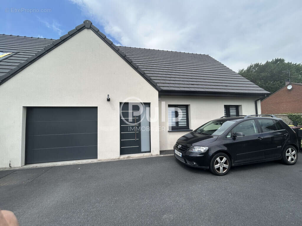 Maison à ESTEVELLES
