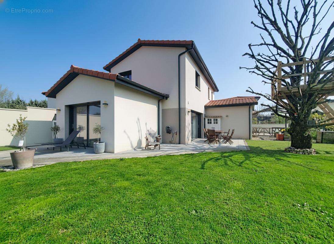 Maison à MIONS
