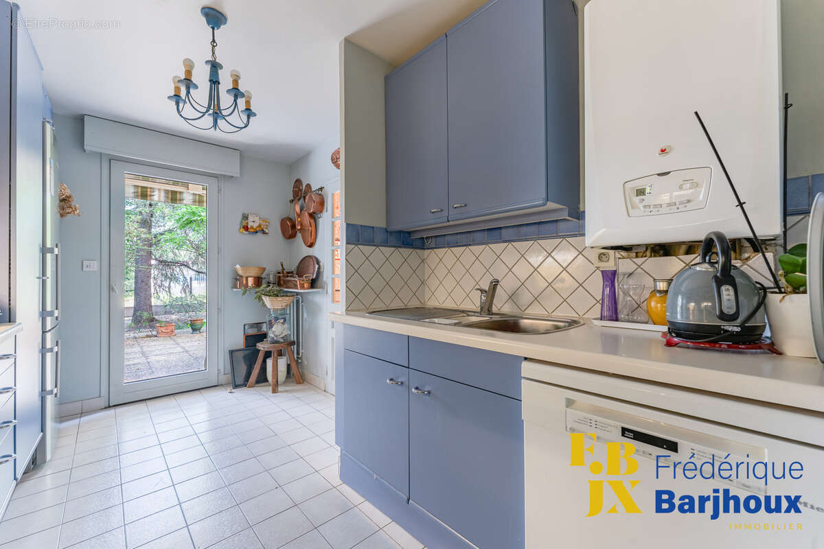 Appartement à CRAPONNE