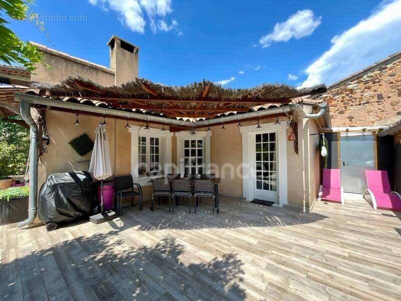 Maison à ROUSSILLON
