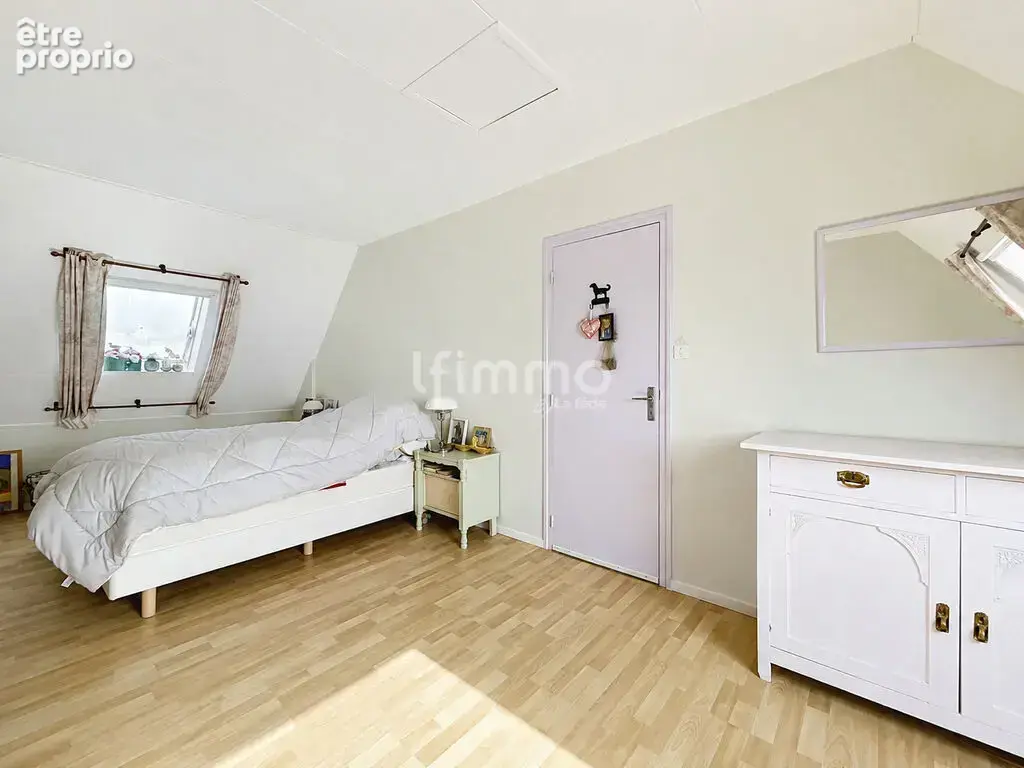 Maison, 4 pièces, de 13O m² à Plomodiern 29550 - photo 10