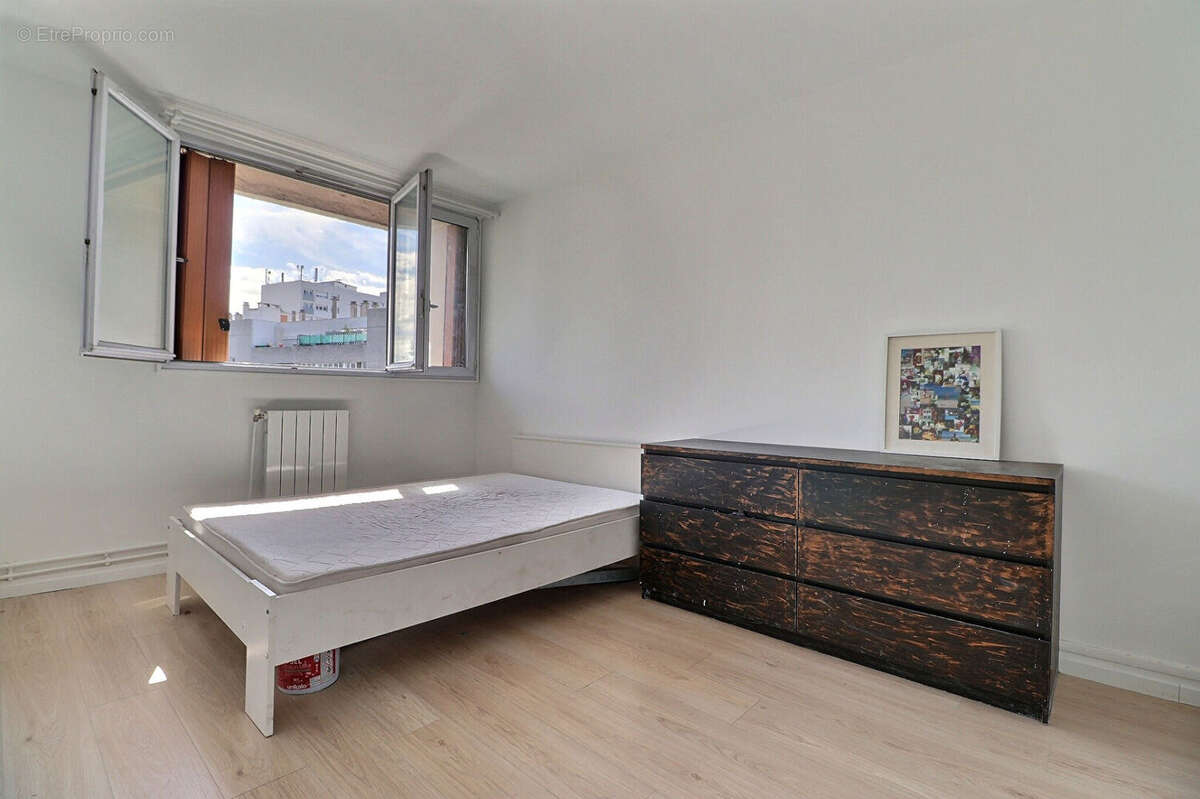 Appartement à AUBERVILLIERS