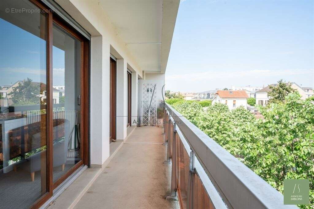 Appartement 47 m² à Croissy-Sur-Seine  - photo 2