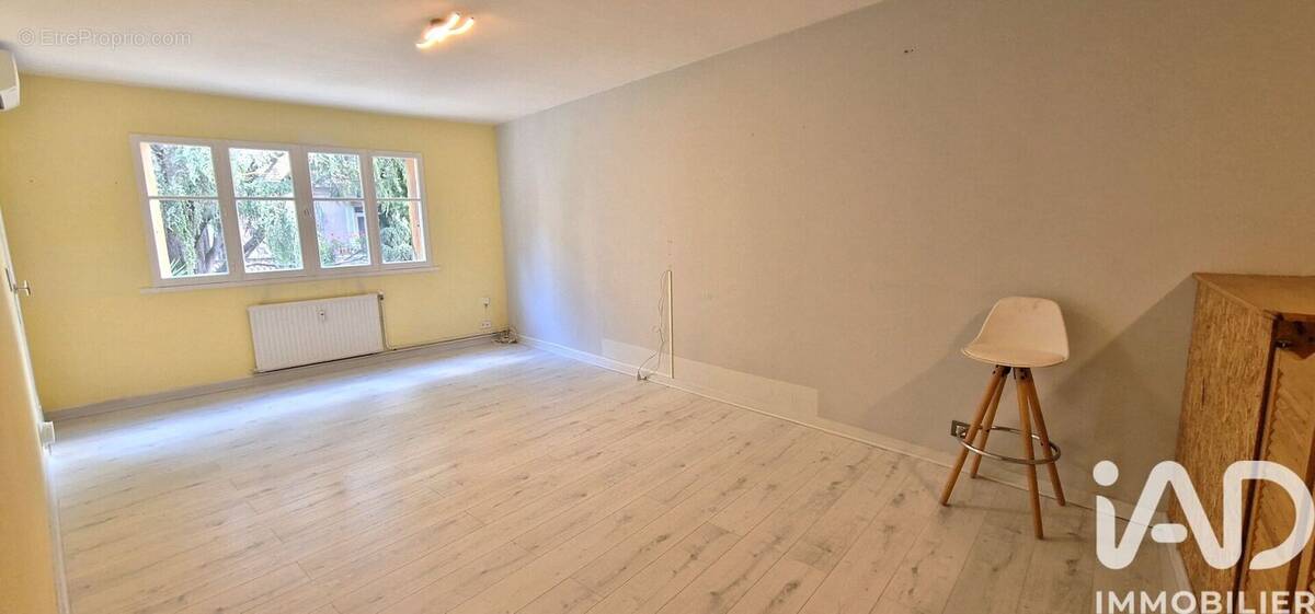Photo 1 - Appartement à LE BEAUSSET