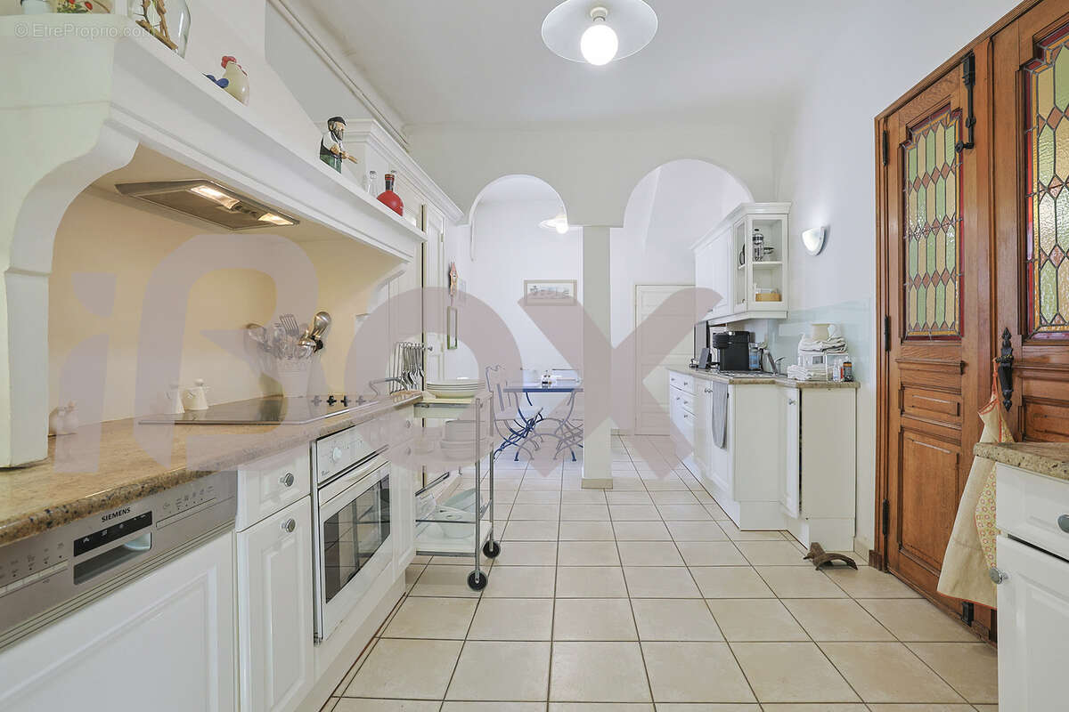 Maison à LA VALETTE-DU-VAR