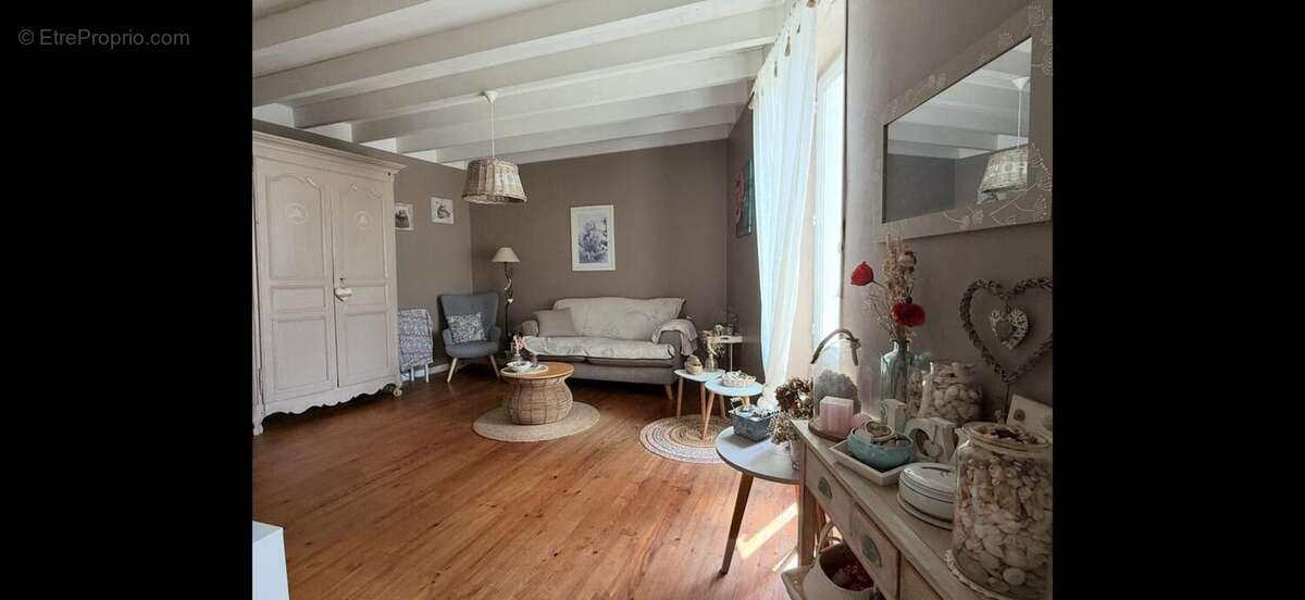 Maison à GIRONDE-SUR-DROPT