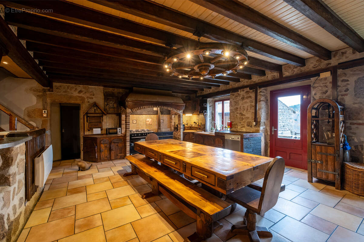 Maison à LA TOURETTE