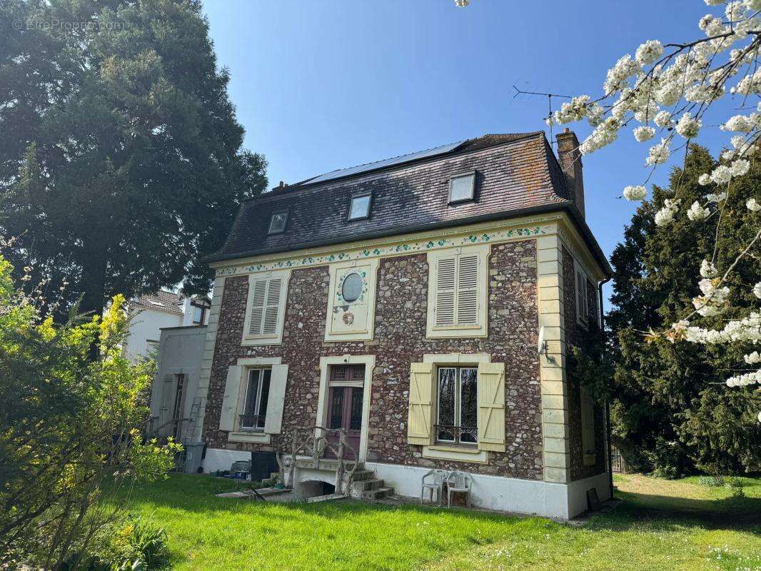 Maison à HERICY