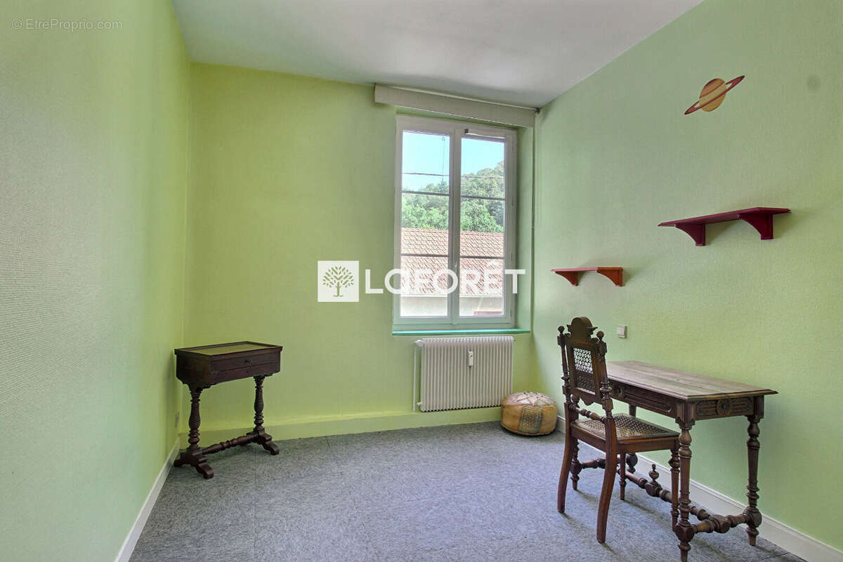 Appartement à NEUVILLE-SUR-SAONE