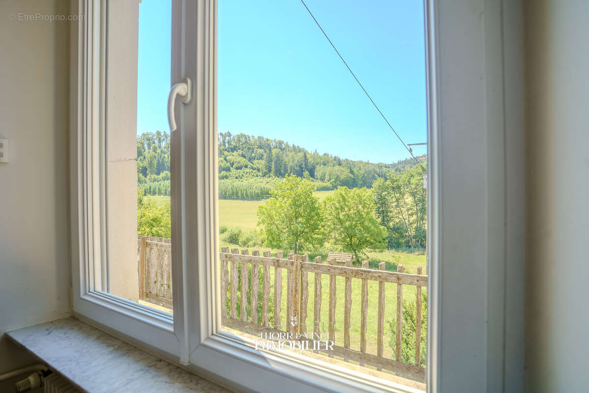 Maison 8 pièces - 206m2 - Terrain 50 ares - Grange 480m2 - Bendorf - photo 5