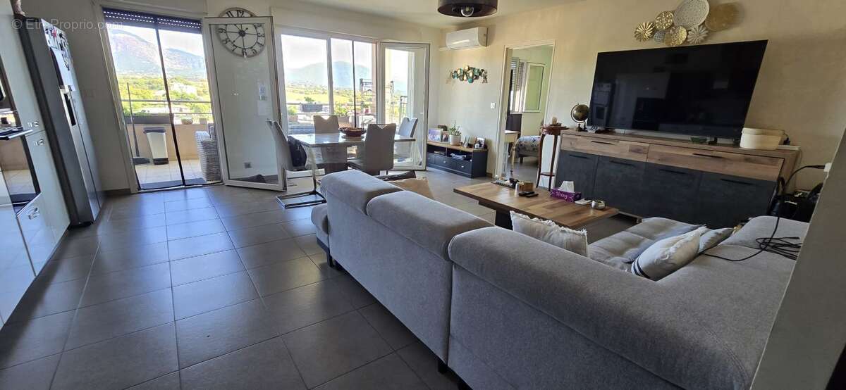 Appartement à SARROLA-CARCOPINO