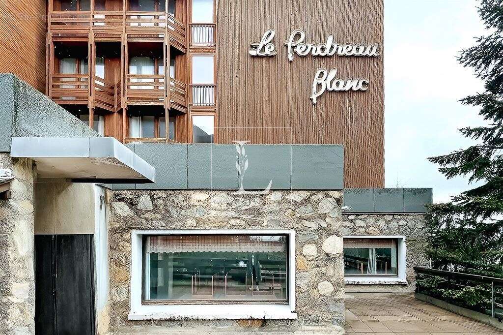 Commerce à GOUAUX-DE-LARBOUST