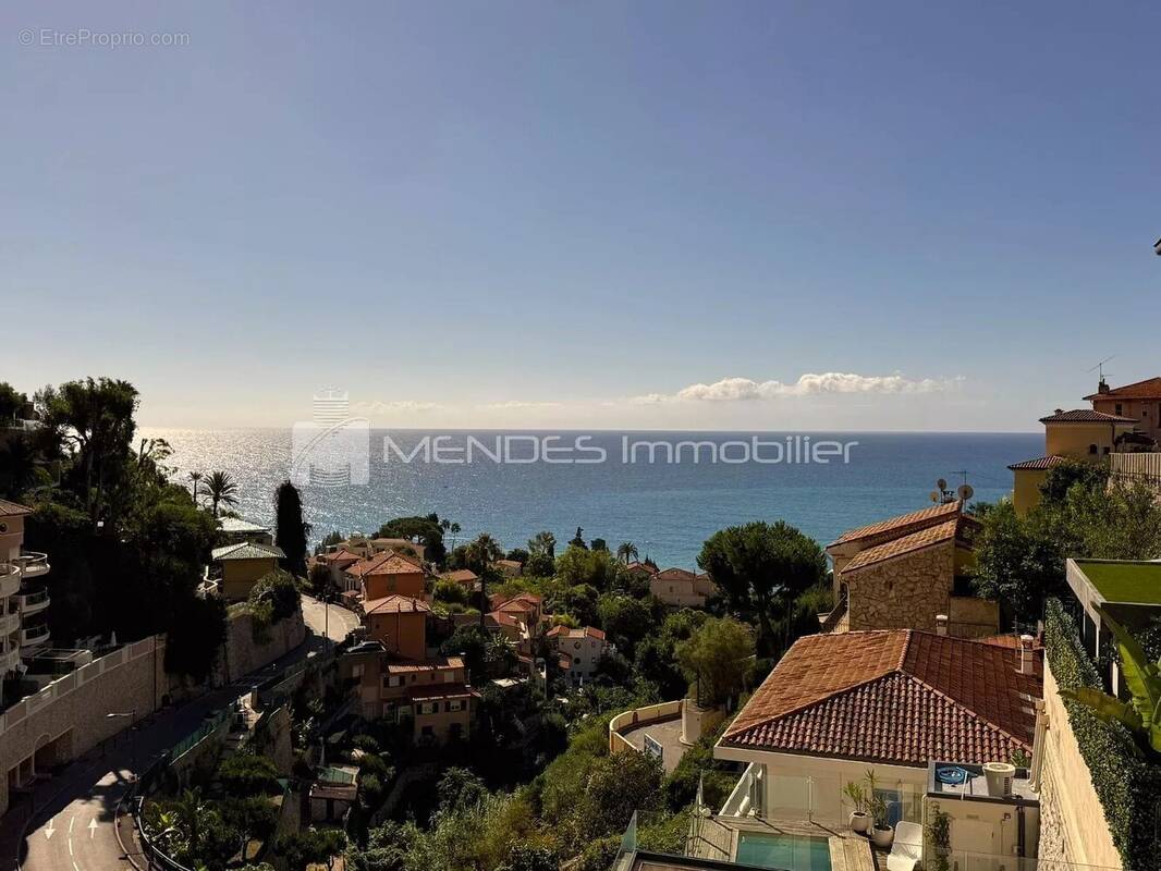 Appartement à ROQUEBRUNE-CAP-MARTIN
