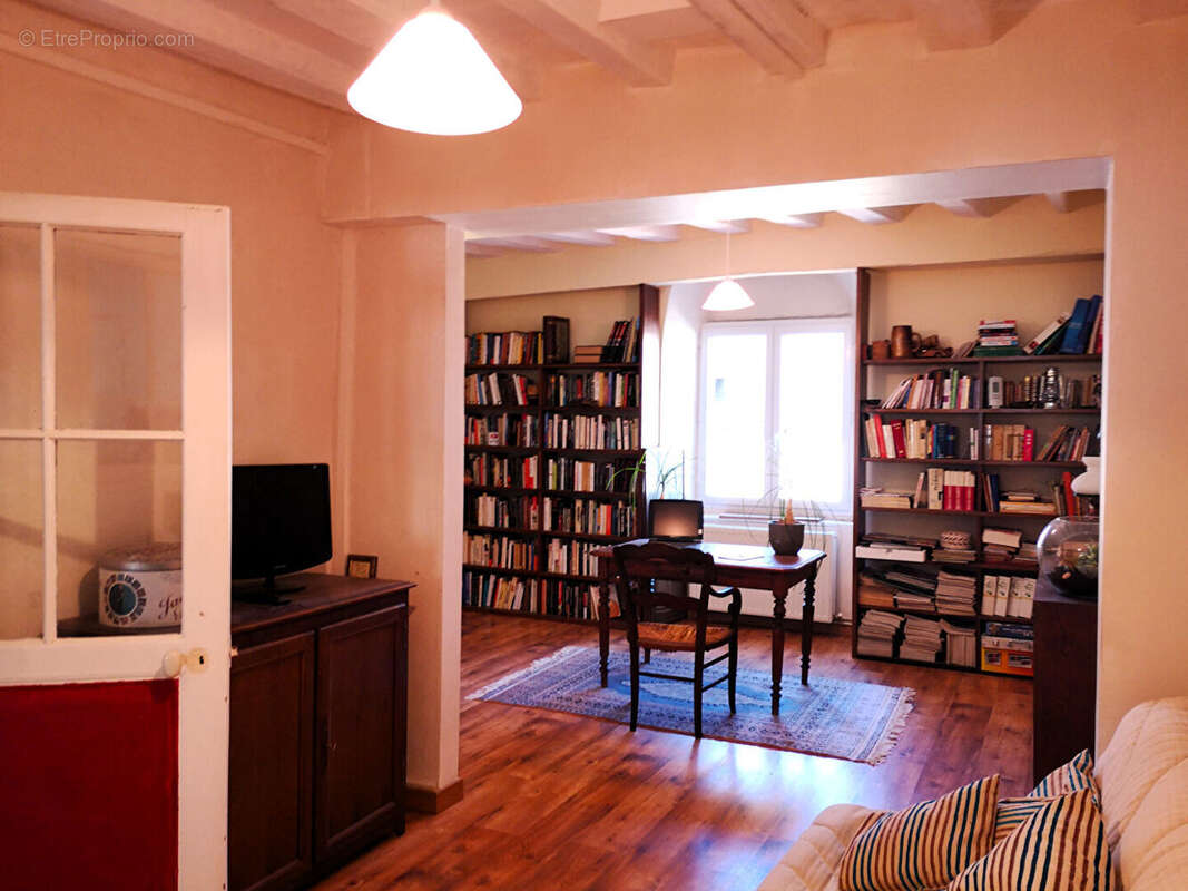 Maison à COURVILLE-SUR-EURE