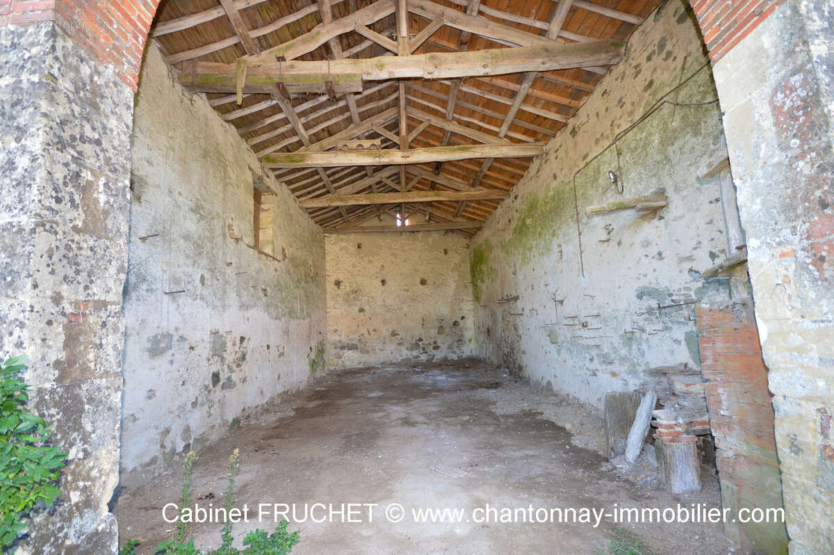 Maison à SAINT-PIERRE-DU-CHEMIN