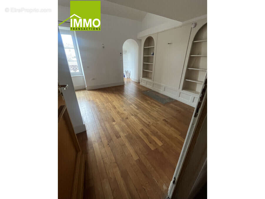 Appartement à LONS-LE-SAUNIER