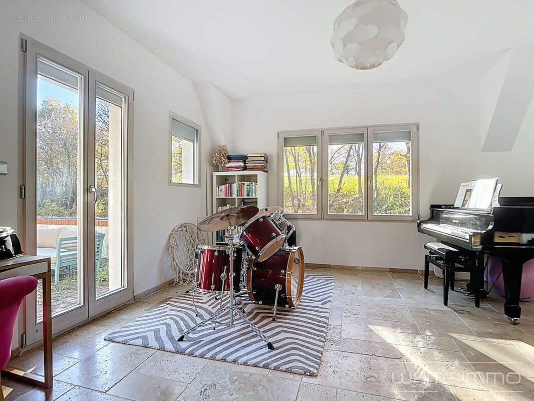 Maison à FRANCHEVILLE