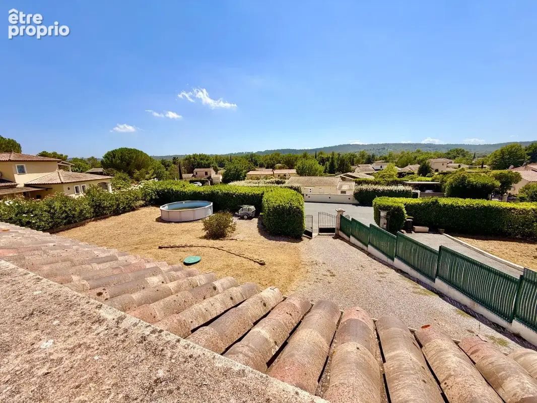 Villa mitoyenne d'un cote avec appartement independant - photo 10