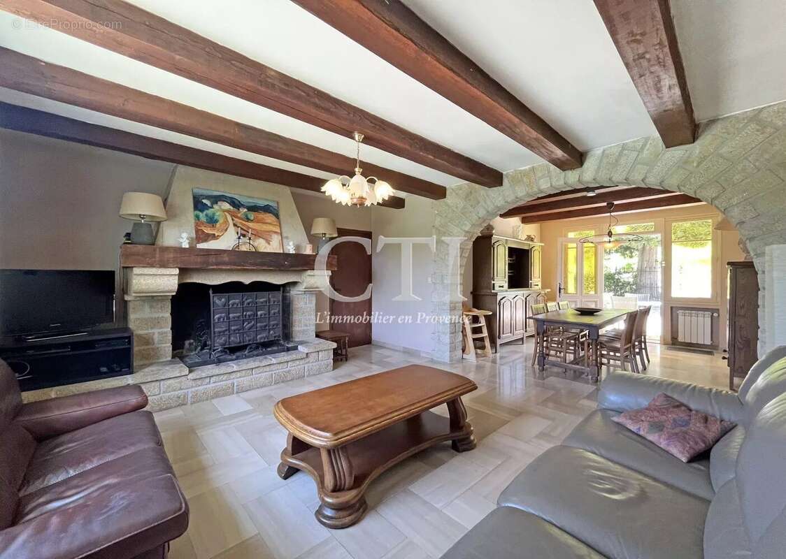 Maison à VAISON-LA-ROMAINE