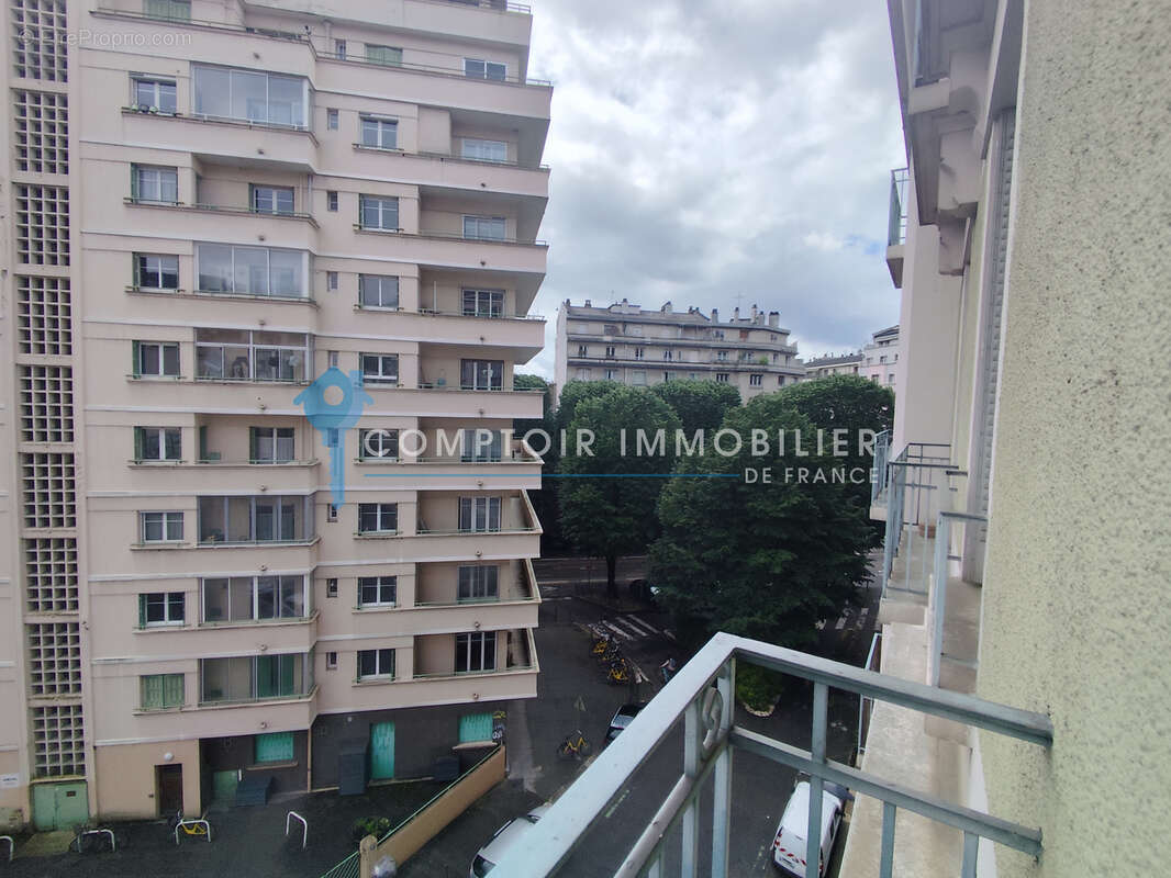 Grenoble rue Paul Janet grand T2 - photo 9