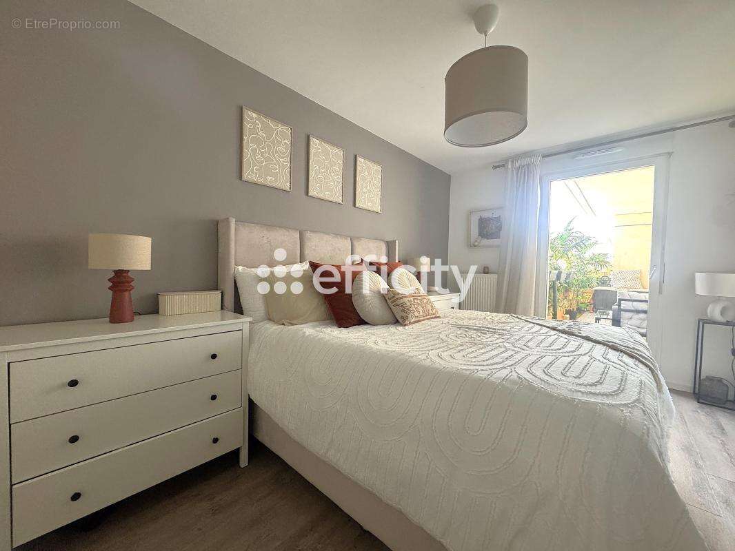 Appartement à COLOMBES