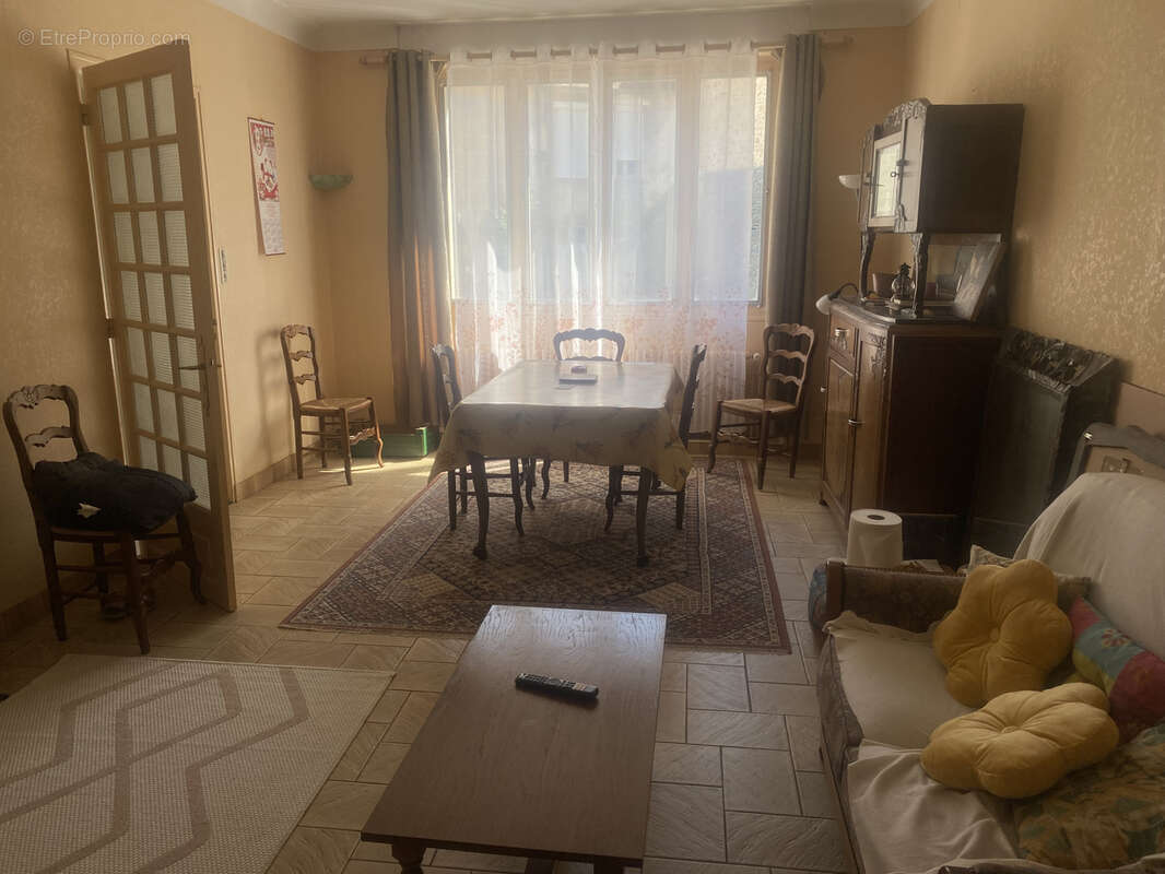 Immeuble avec commerce et logement - photo 14