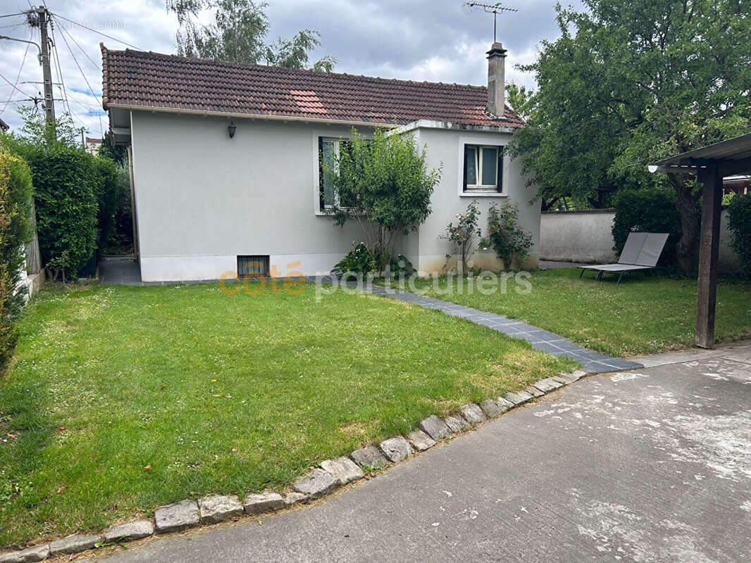 Maison à VILLENEUVE-LE-ROI